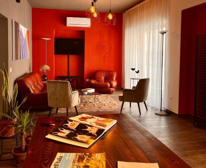 پانسیون Carrales Guest House