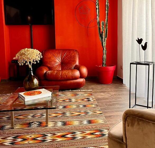 پانسیون Carrales Guest House