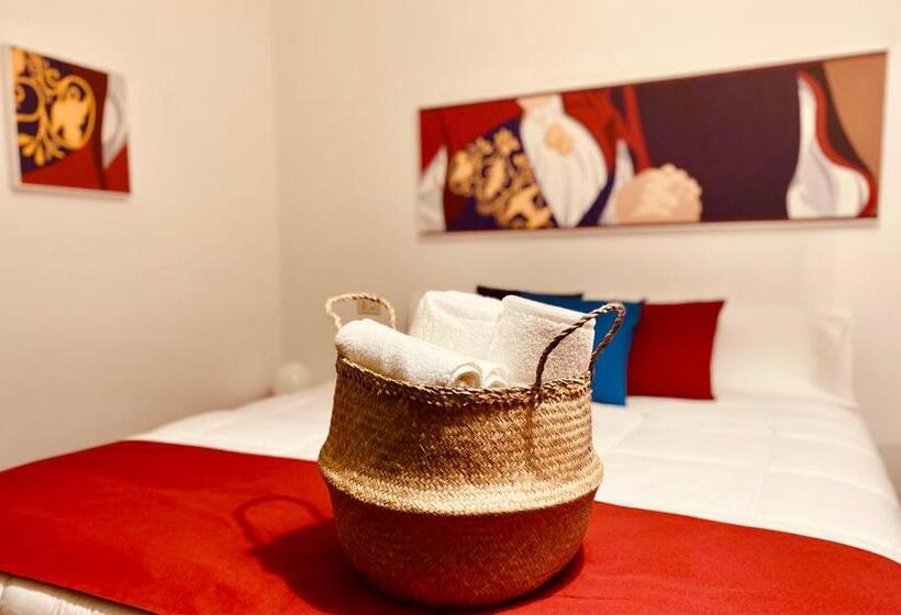 پانسیون Carrales Guest House