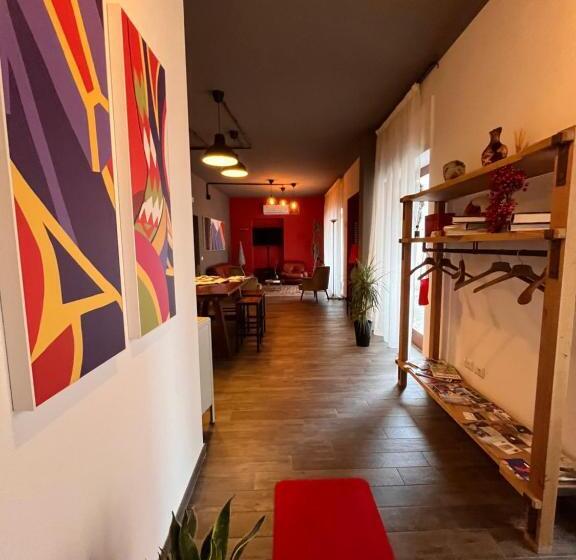 پانسیون Carrales Guest House