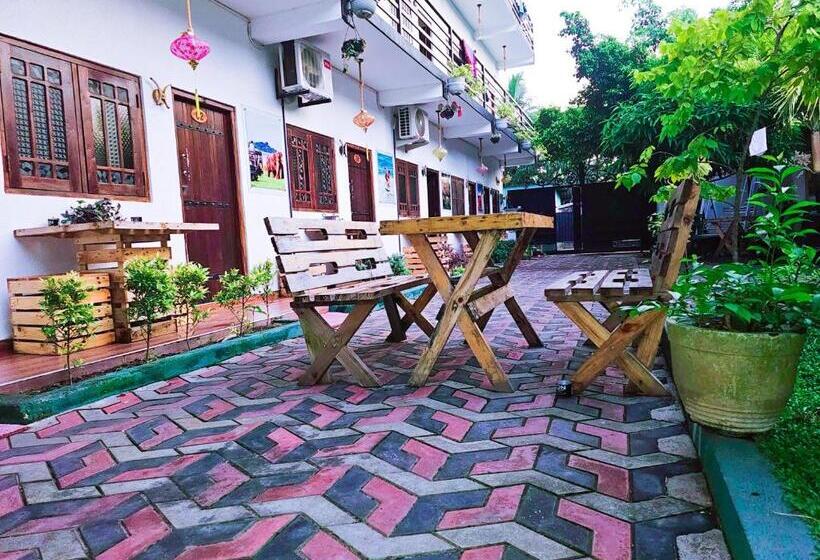 پانسیون Chill Airport Transit Stay