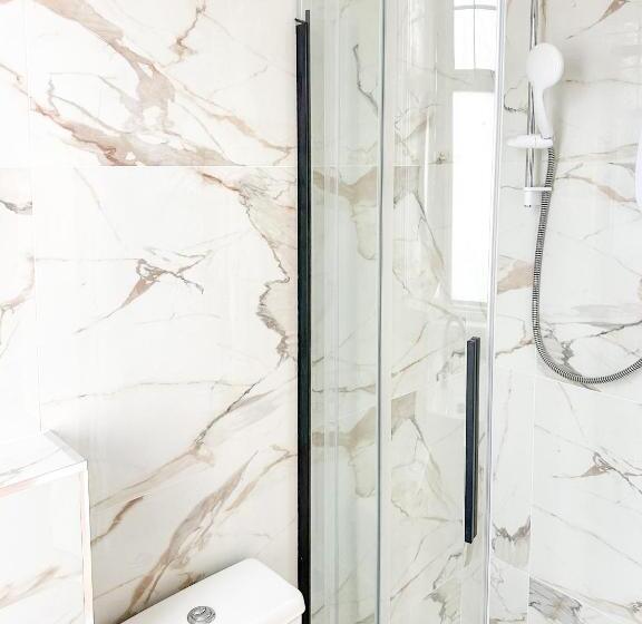 پانسیون Fosse Luxurys