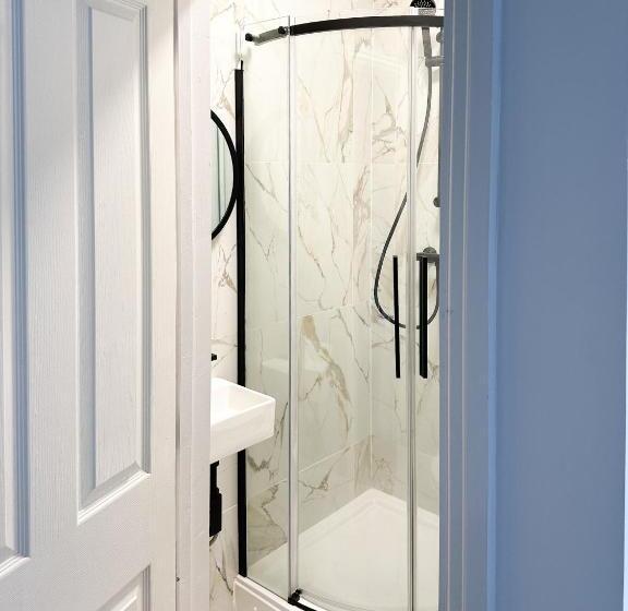 پانسیون Fosse Luxurys