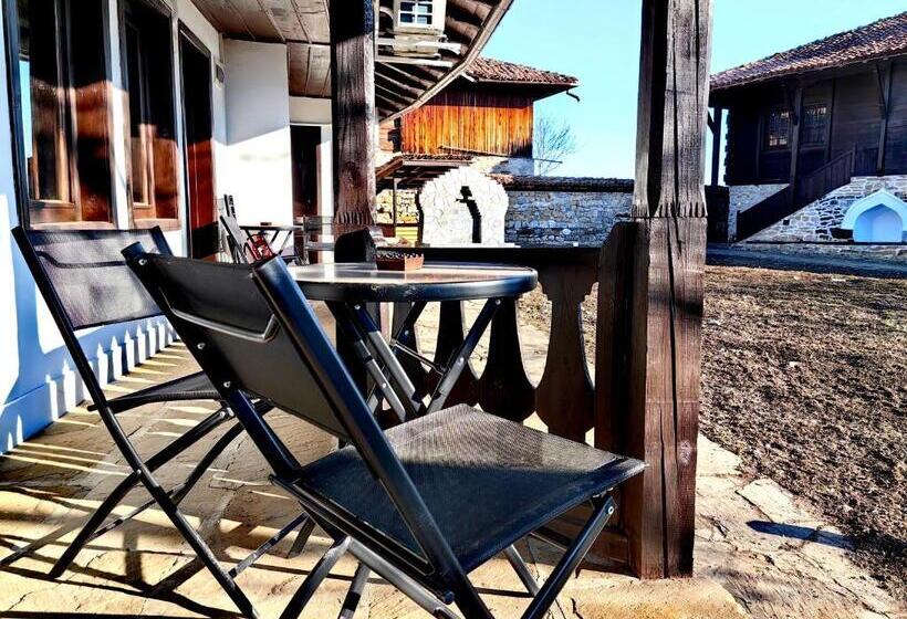 پانسیون Complex Arbanashki Style Panoramic View With Summer And Winter Terrace, Sauna, Children S And Adult