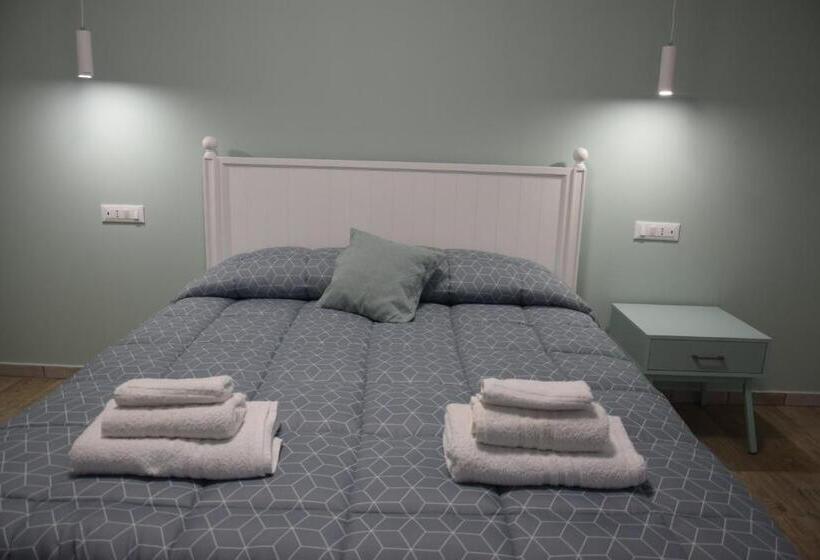 بنسيون Molo  93   Roomsandsea