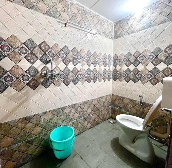 פנסיון Trilok Residency   Dashashwamedh Varanasi