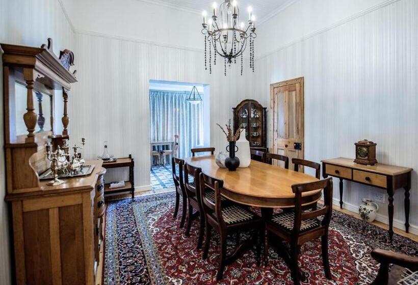 ペンション Vier Seisoene Gastehuis