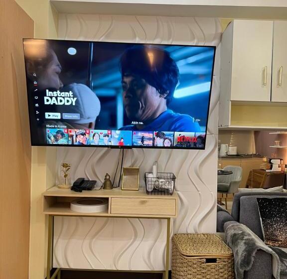 Viceroy Residences Chic Smart Home Wifi Netflix
