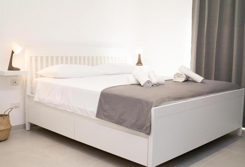 تختخواب و صبحانه Cleli