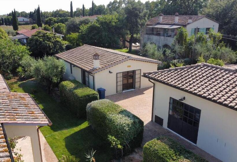 فندق Agriturismo Podere San Biagio