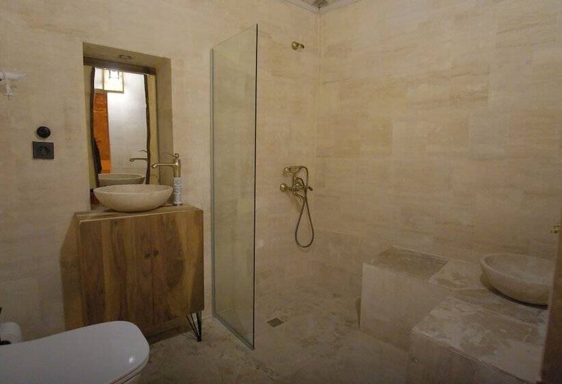 בית מלון כפרי Euphoria Cave House