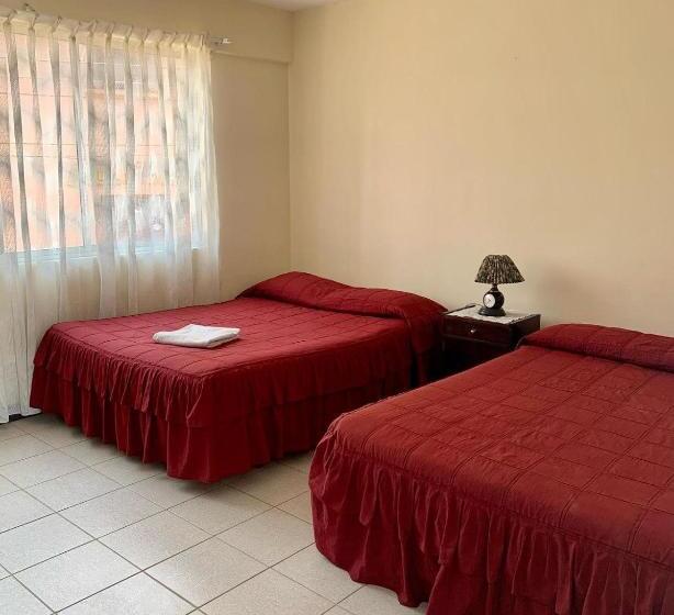 هتل Moderno Coroico