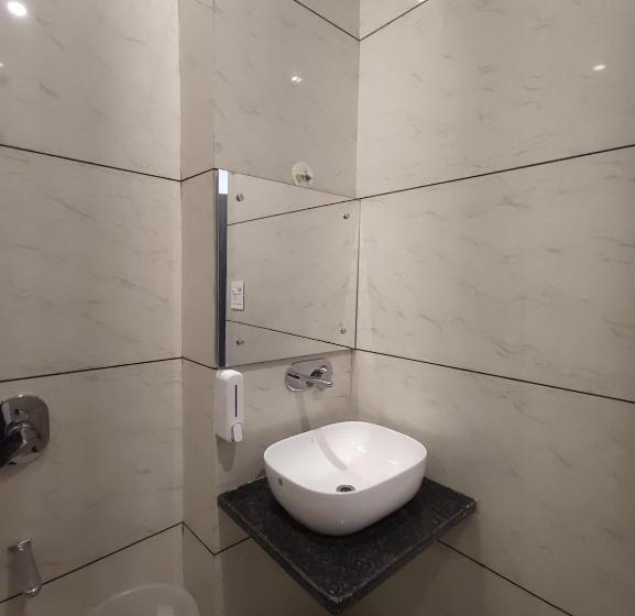 بنسيون Knights Inn