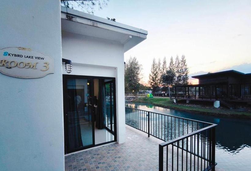 بنسيون Skybird Lake View Resort&camping Khaoyai
