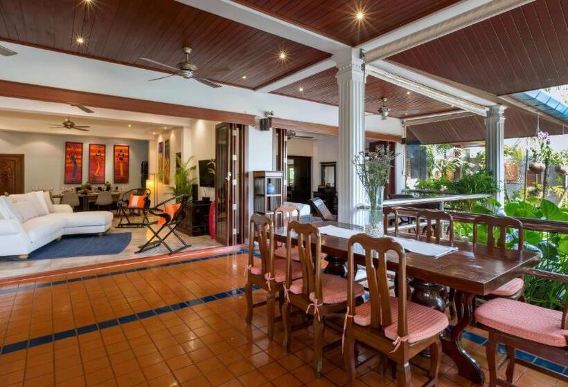 پانسیون Talay Naiharn Villa