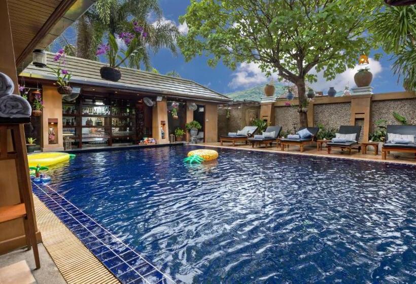 پانسیون Talay Naiharn Villa