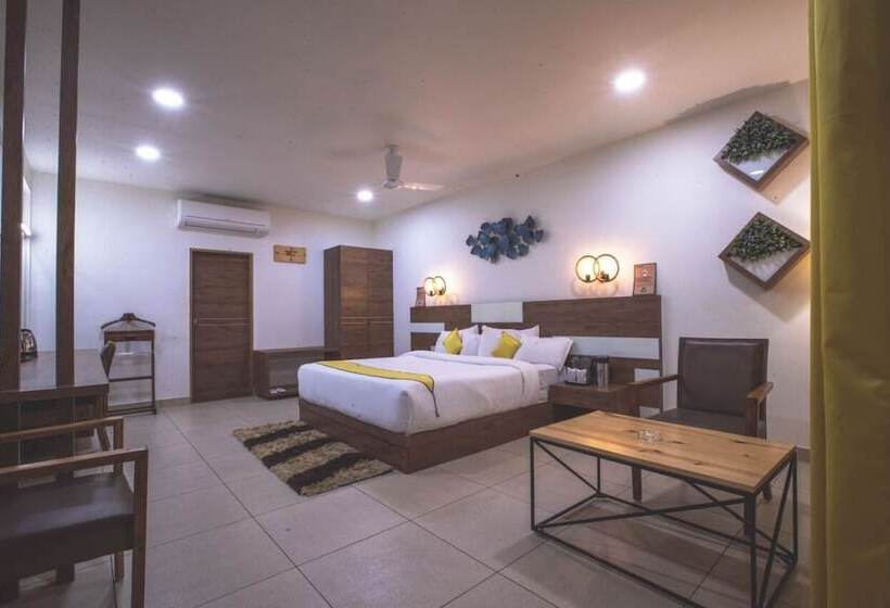 Phoenix Resort