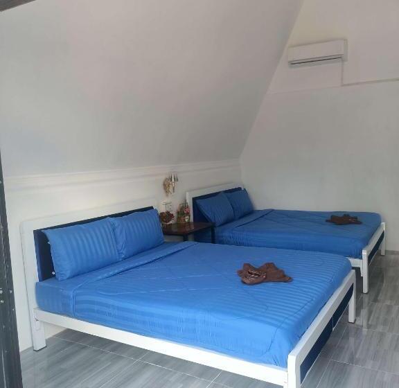 Blue Zone Hostel