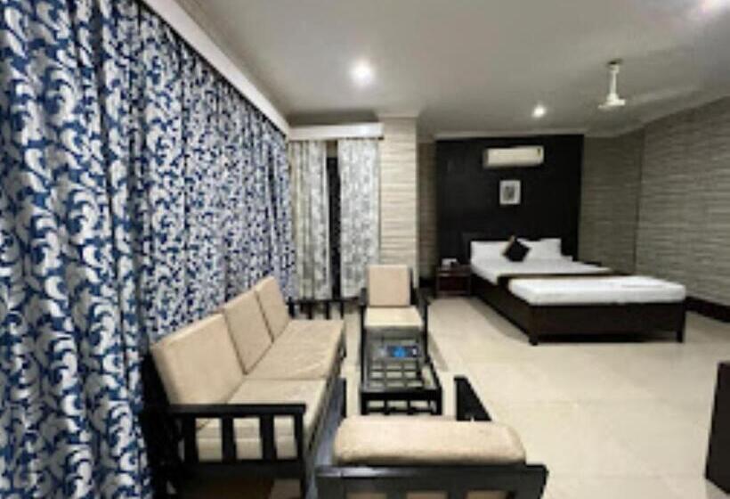فندق Blue Moon Guwahati