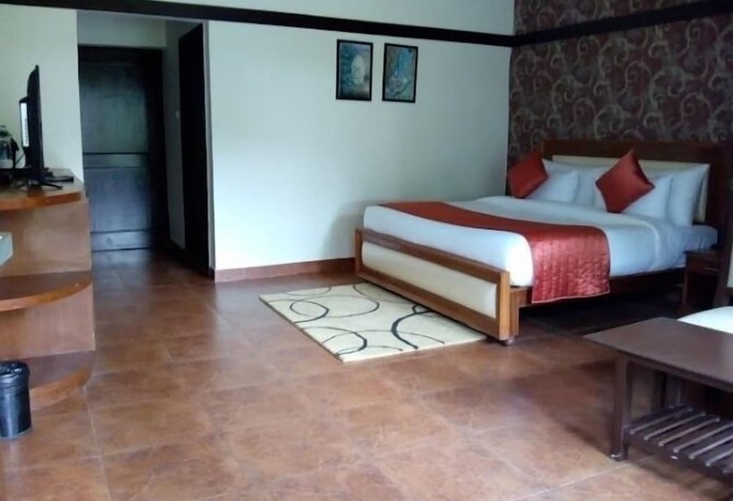 فندق Maya The Forest Resort