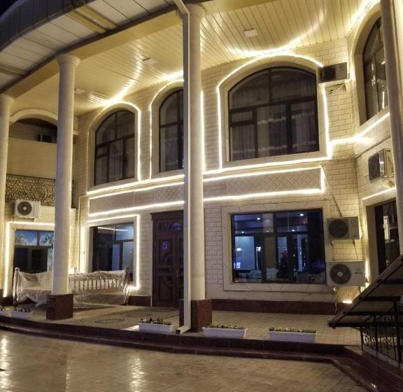 בית מלון כפרי Ota Abdusalom