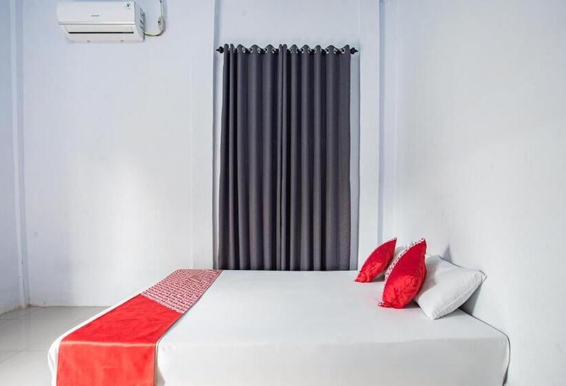 هتل Oyo 93476 Owo Guest House Syariah