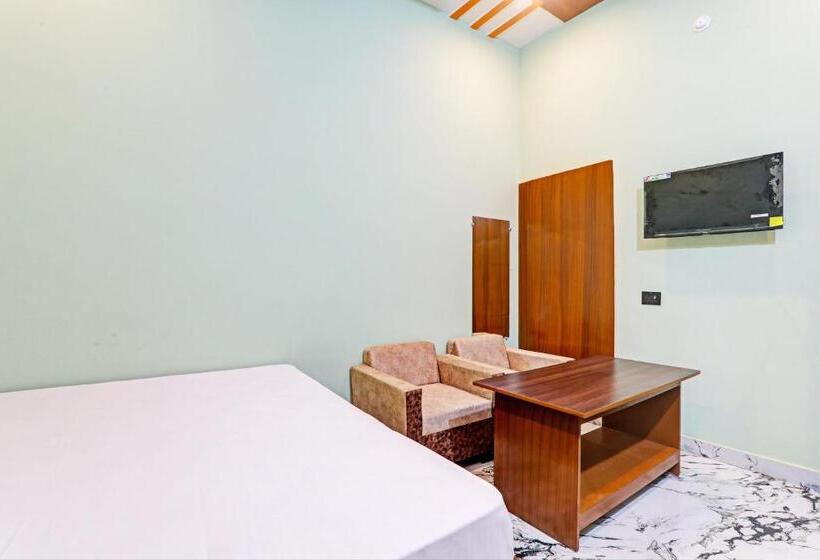 Отель Oyo Green Valley Guest House