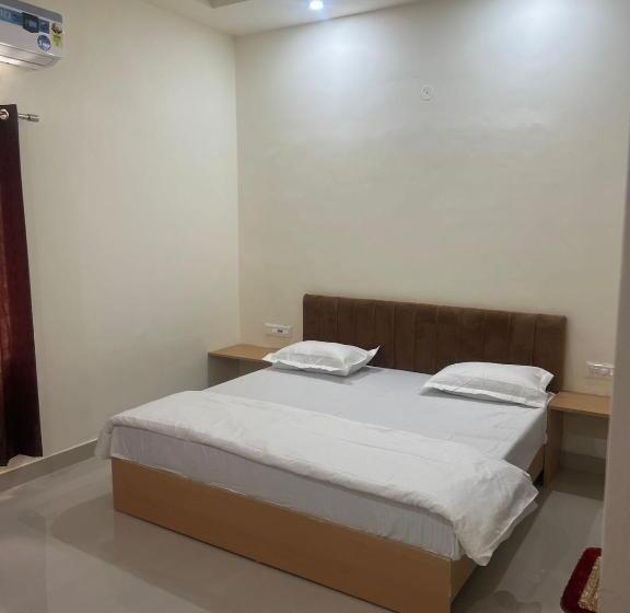 هتل Ruhaneeyat Home Stay