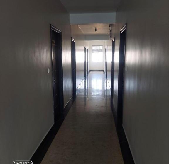 پانسیون Hustle Guest House