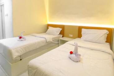 پانسیون Nooris Inn Guest House
