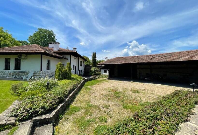 بنسيون Sveti Georgi Unique Guest House