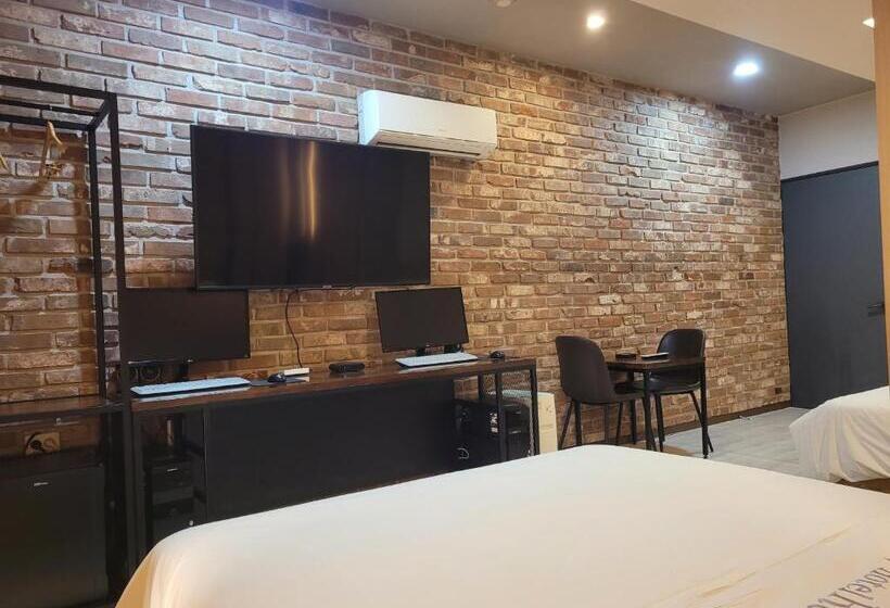 Romio Motel