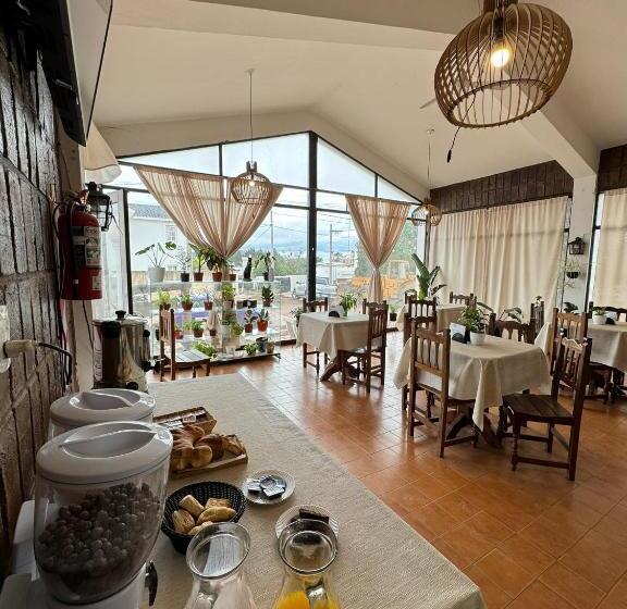 Hotel 4 Ases