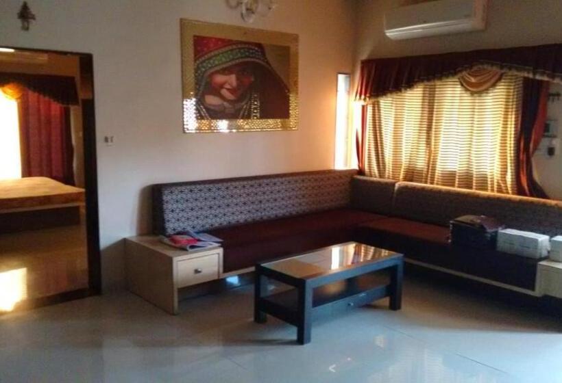 فندق Bhagrecha Farms   A Memorable Farm Stay