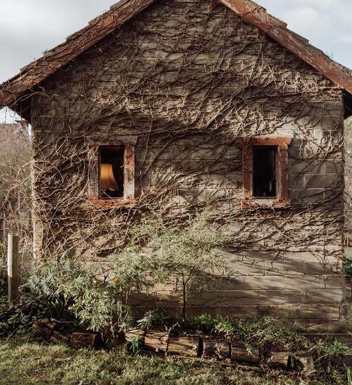 בית מלון כפרי Hideaway Farmlet Romantic Cottage With Miniature Goats