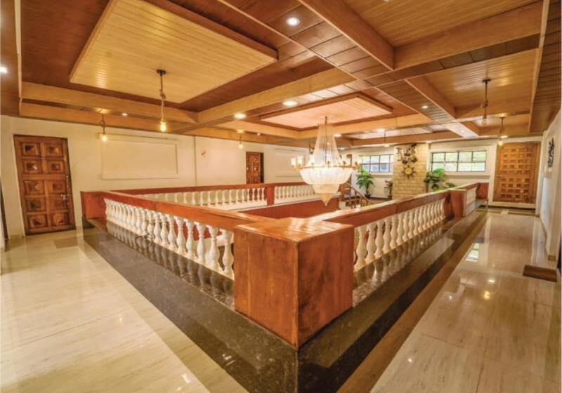 Отель Mozar Palace By Joy Suites