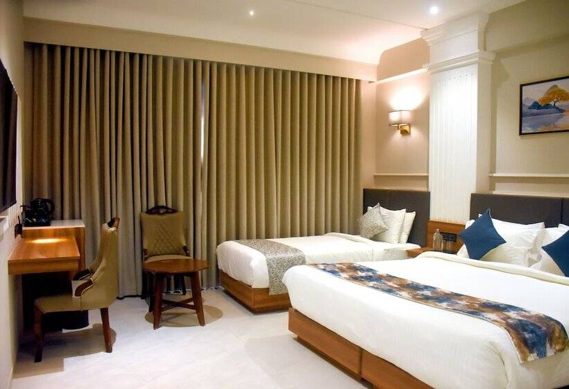 فندق Regenta Inn Motikhavdi Jamnagar