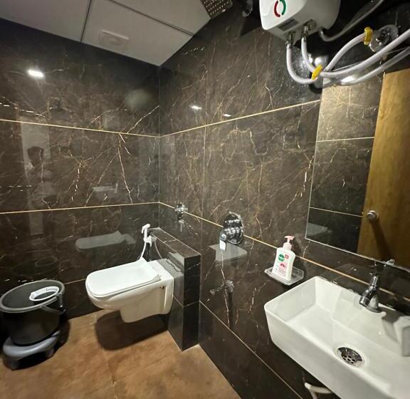 Отель Secure Inn Kadodara Road