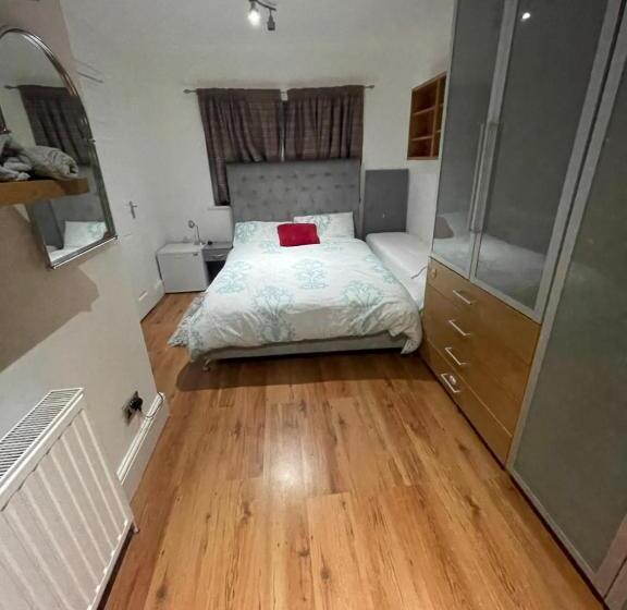 پانسیون Double Room En Suite Free Parking
