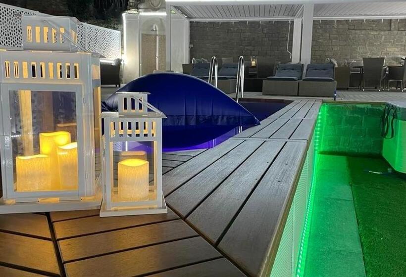 پانسیون Domus Aquae Rooms & Wellness
