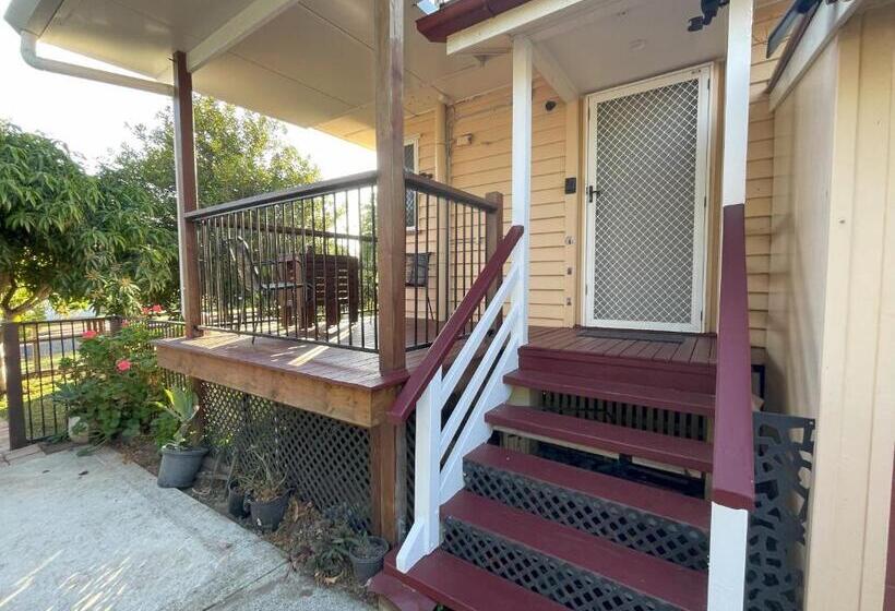 پانسیون Zen Escape Guest House  Hidden Little Gem, Funky Corner, Boutique Granny Flat