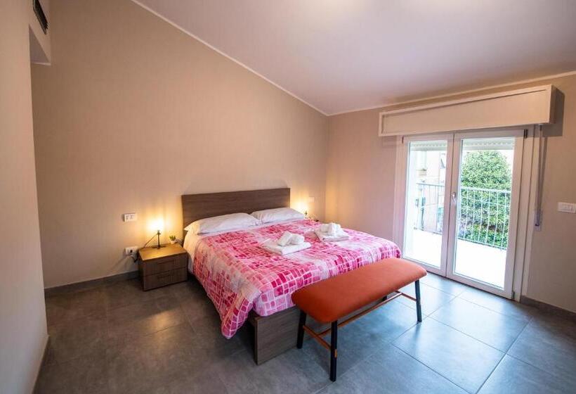 پانسیون 350 M Dall Ospedale Maggiore L Parcheggio Privato Free L Nova Galileo