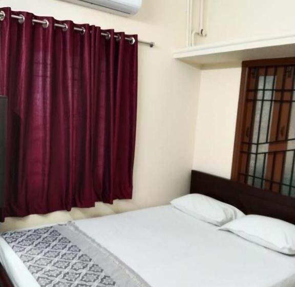 پانسیون Puducherry Residency