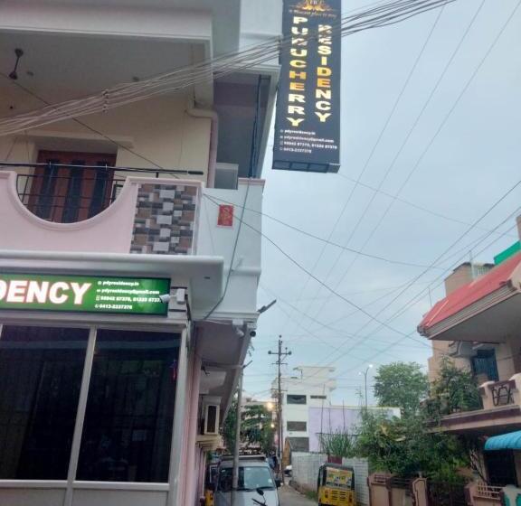 پانسیون Puducherry Residency