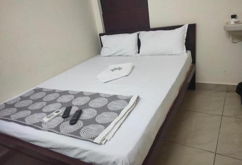 پانسیون Puducherry Residency