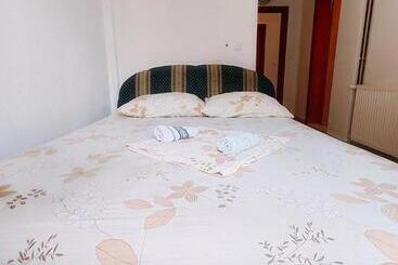 پانسیون Rooms And Apartments Matuško
