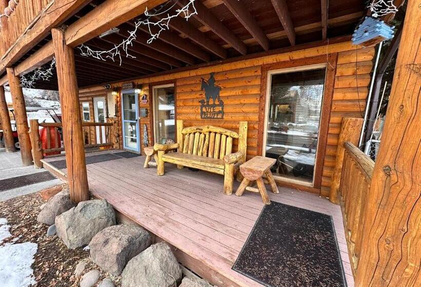 بنسيون Ute Bluff Lodge, Cabins And Rv Park