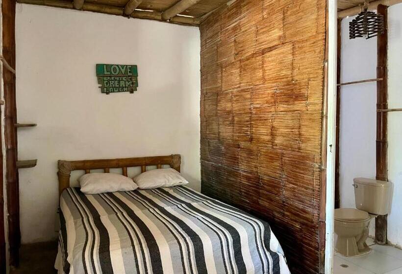 הוסטל Naif Habitaciones