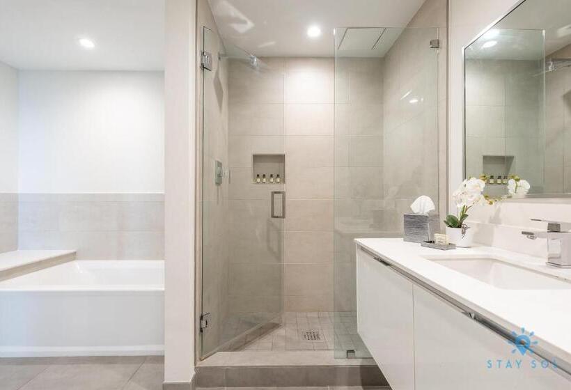 Costa Hollywood Design