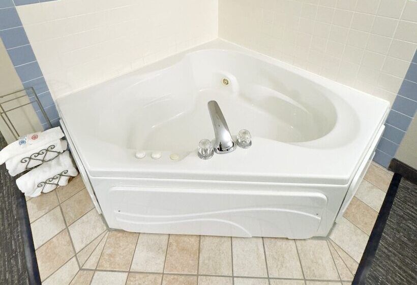 Отель Country Trails Inn &suites